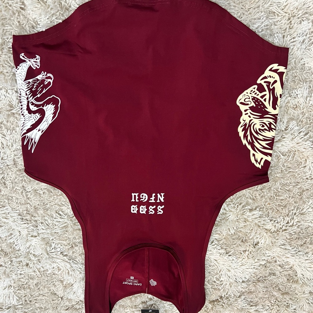 Darc sport. Medium dry wolf tank top